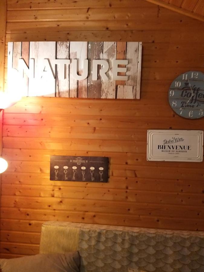 Le De Sabine Et Patrick Chalet *